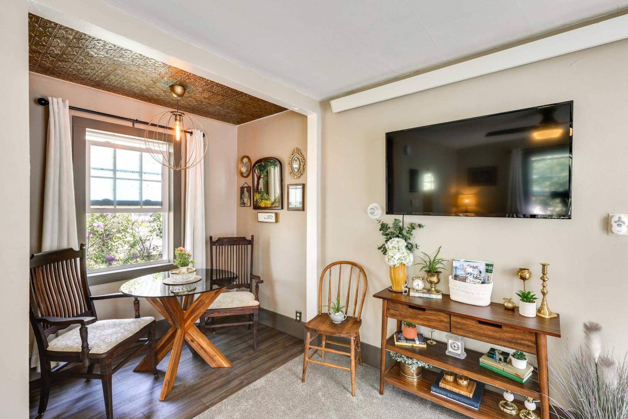 Historic Vacation Rental In Downtown Rapid City! Екстер'єр фото